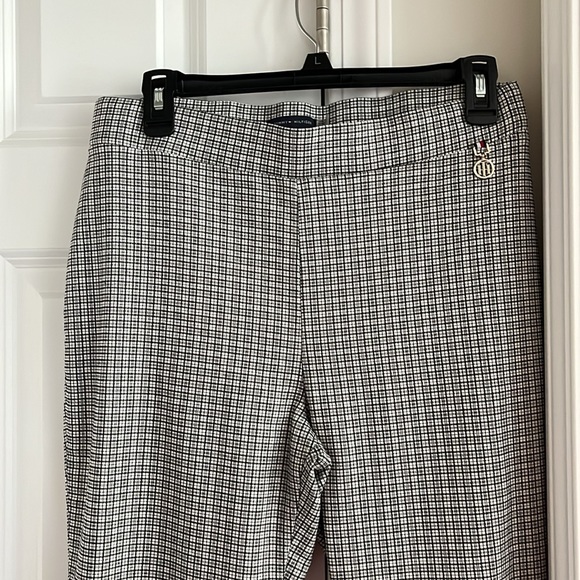 Tommy Hilfiger size 12 x 27” ankle slim pull on pants skinny check plaid EUC - Picture 1 of 11